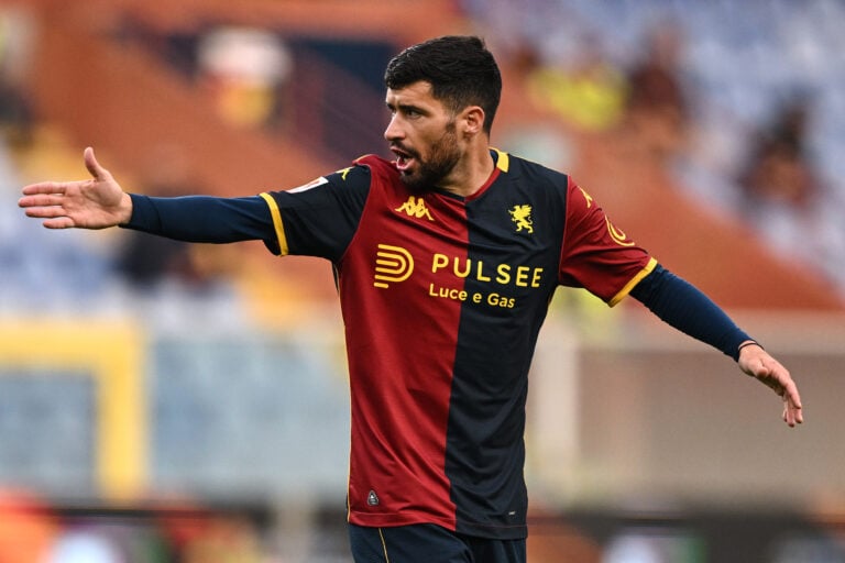 Genoa, Aaron Martin verso il Racing Santander: accordo a titolo definitivo