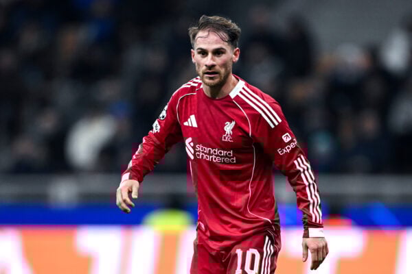 Premier League, Liverpool ko col Wolverhampton: autogol nel recupero e corsa Champions riaperta