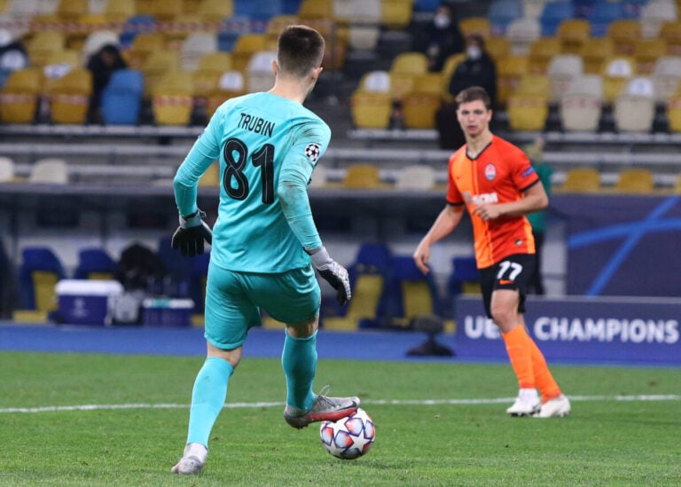 Juventus, corsa a tre per il nuovo portiere: spunta Lucas Chevalier, Vicario e Trubin restano in lista