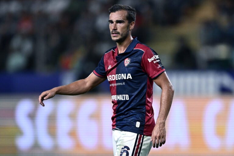 Cagliari, Winks lascia il campo per dolori alla schiena: dentro Gagliardini