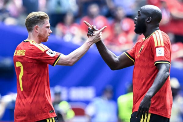 Il padre di De Bruyne difende Kevin e apre all’ipotesi addio al Belgio